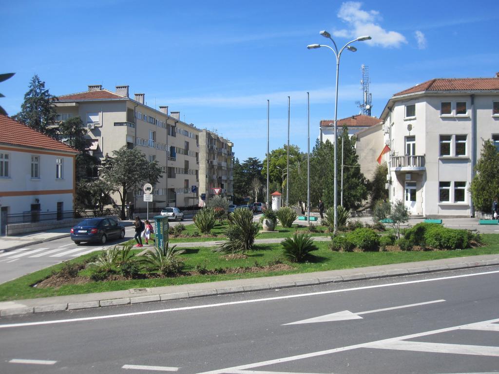 Apartments City Center Τίβατ Εξωτερικό φωτογραφία
