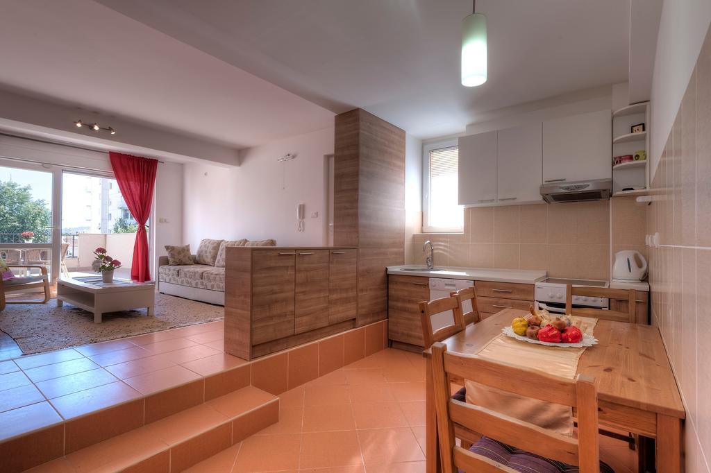 Apartments City Center Τίβατ Εξωτερικό φωτογραφία