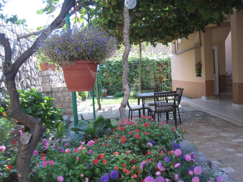 Apartments City Center Τίβατ Εξωτερικό φωτογραφία