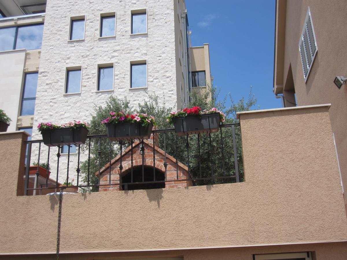 Apartments City Center Τίβατ Εξωτερικό φωτογραφία