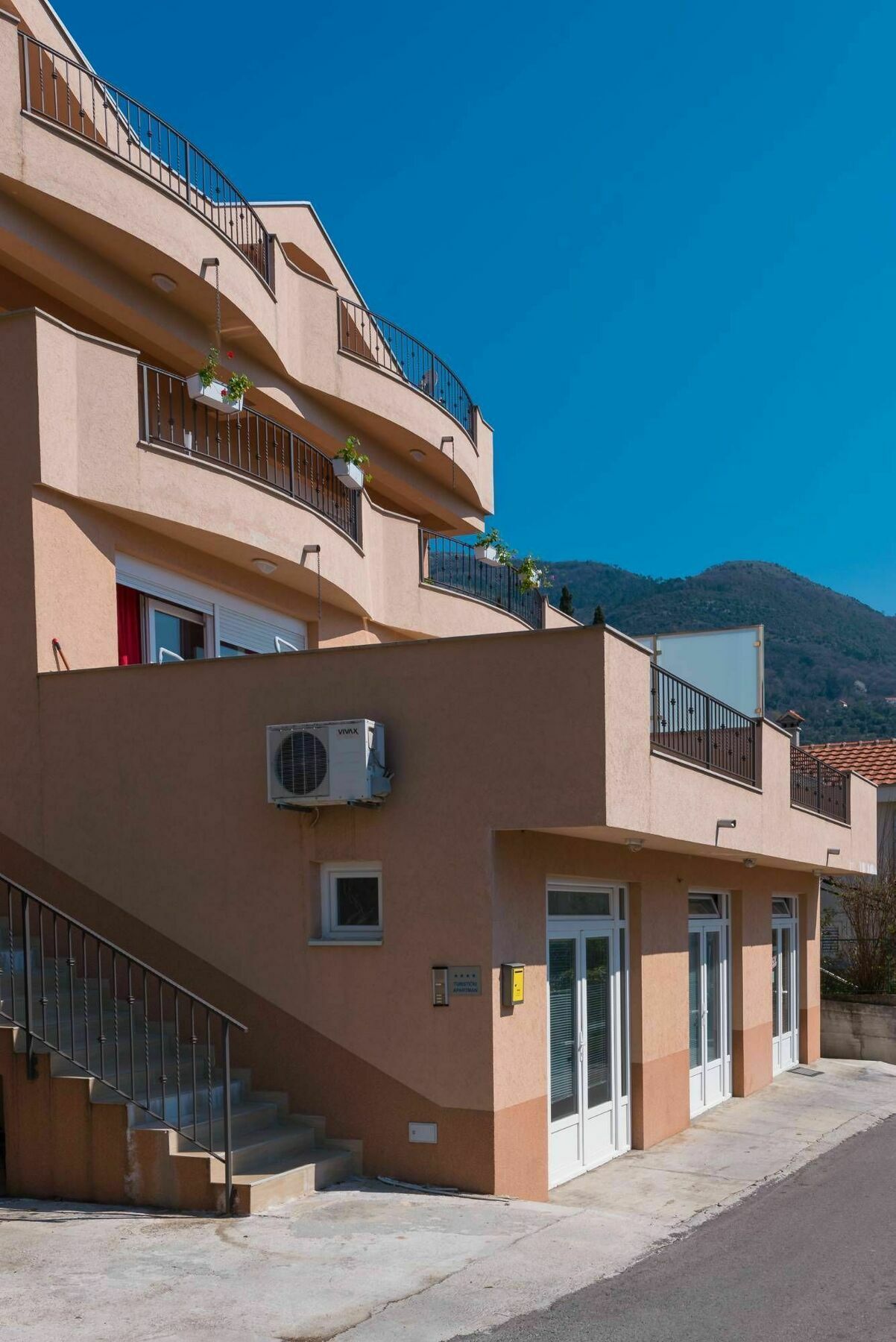 Apartments City Center Τίβατ Εξωτερικό φωτογραφία